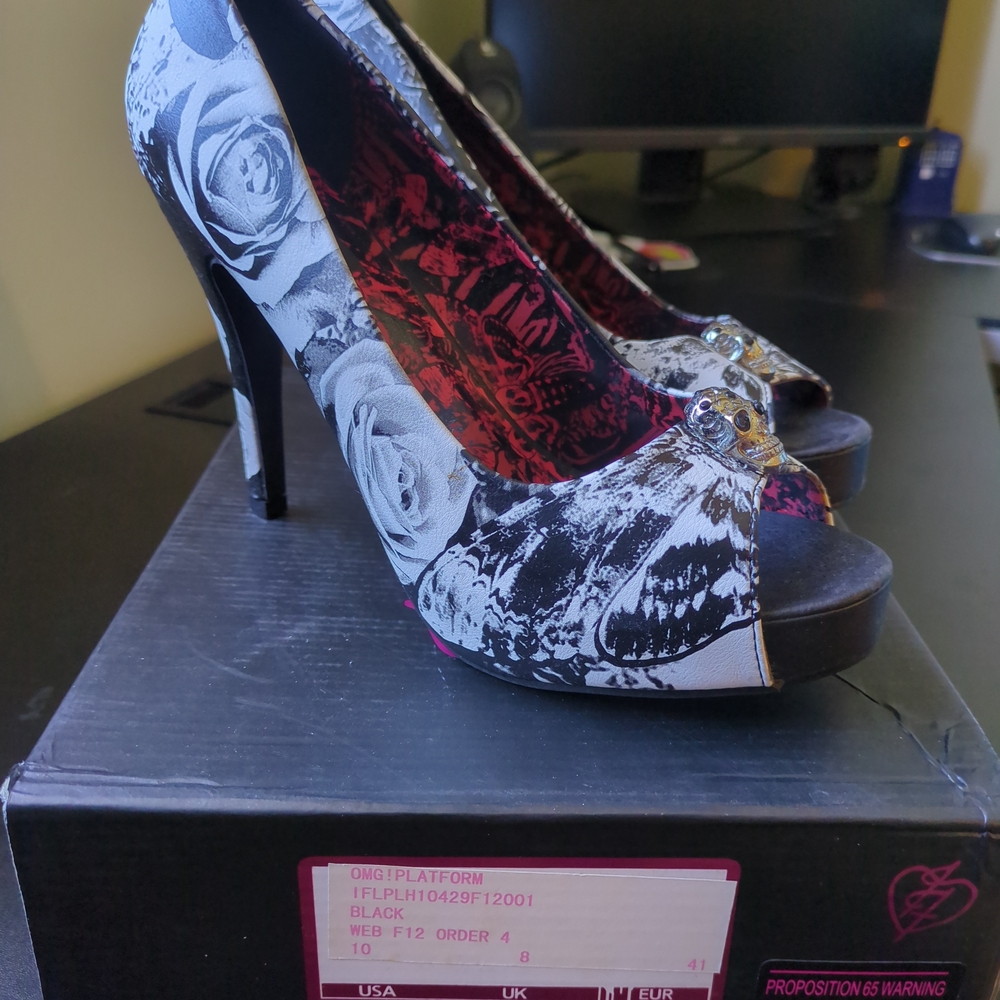 Elegant Black and White Peep-Toe Heels